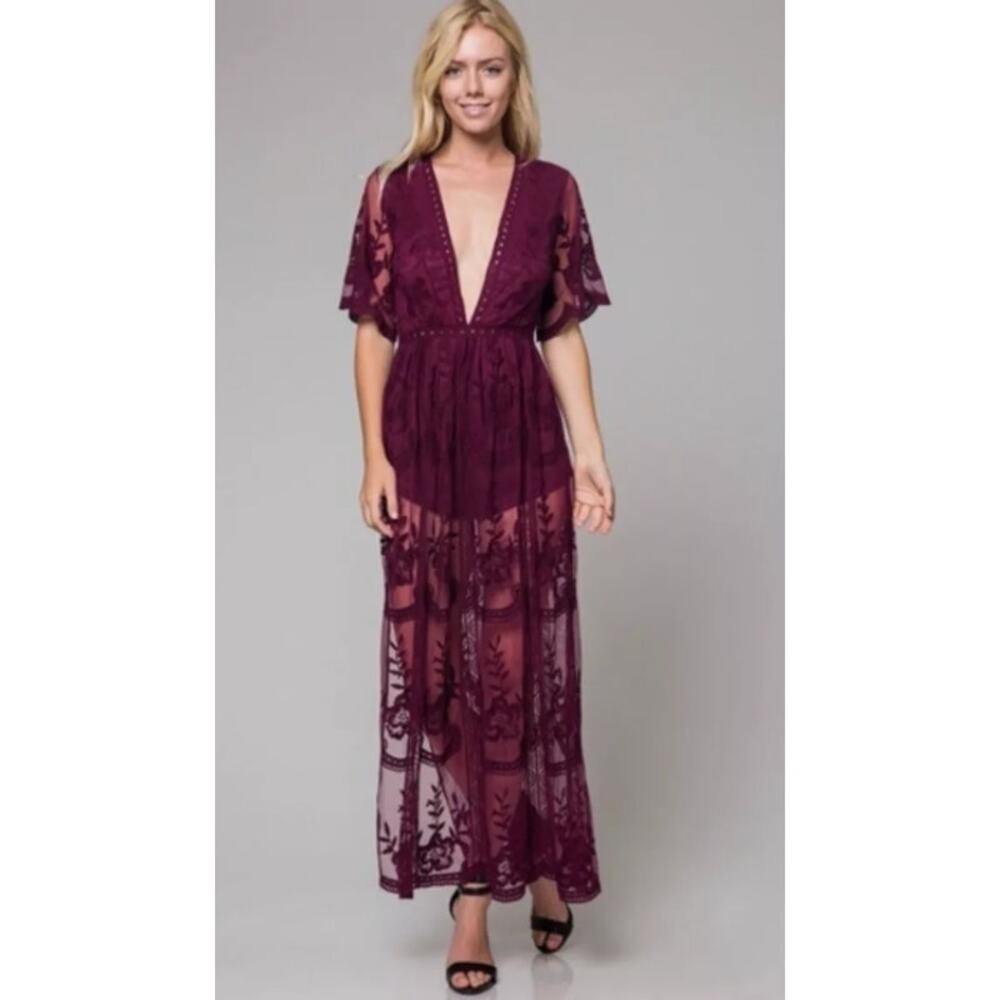 Honey Punch Lace Romper/Dress Size Medium Bergundy Deep V-Neck Fairy Gothic Boho